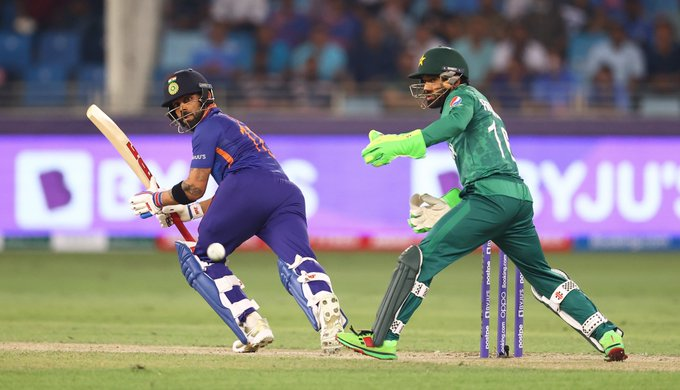 ANI on Twitter: "#T20WorldCup: India captain Virat Kohli smashes  half-century against Pakistan at Dubai International Cricket Stadium. (Pic  credit: BCCI's Twitter handle) #INDvPAK #ICCT20WorldCup2021  https://t.co/ACbSkiAYBS" / Twitter