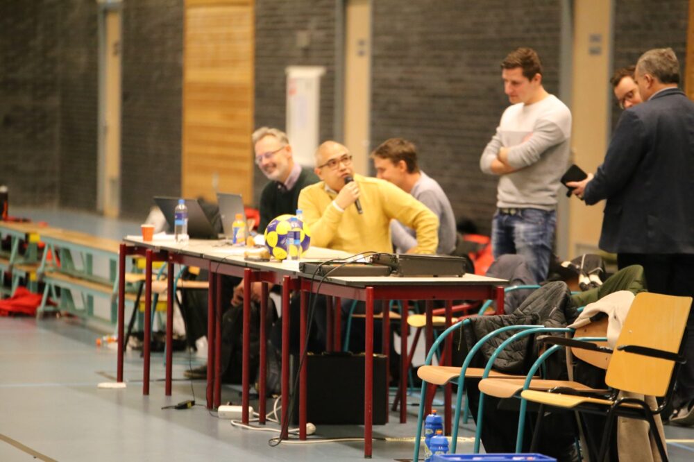 Dringend gezocht: vrijwilligers voor de jurytafel avantikorfbal.nl/dringend-gezoc…