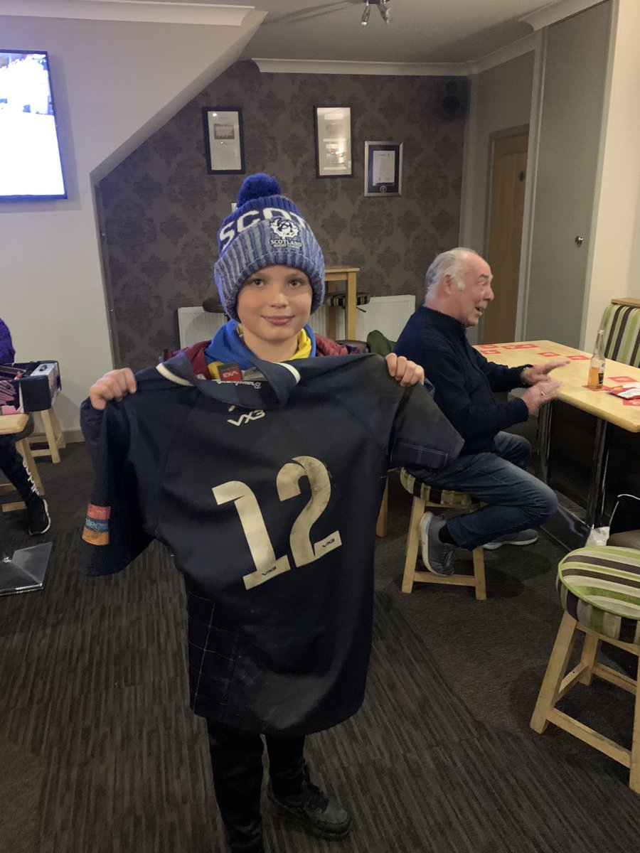 Drigrugby's tweet photo. Big thanks to former Drig junior @bhell92 giving his @scotlandrl shirt to the Archie a drighlington under 10s player today #ADAW https://t.co/Fiywr6Rccv