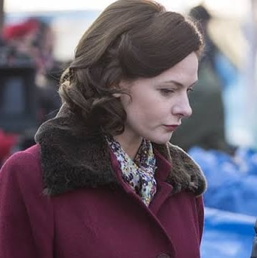 RFergusonMx's tweet photo. #DespiteTheFallingSnow
#RebeccaFerguson https://t.co/DyCnRnxjED