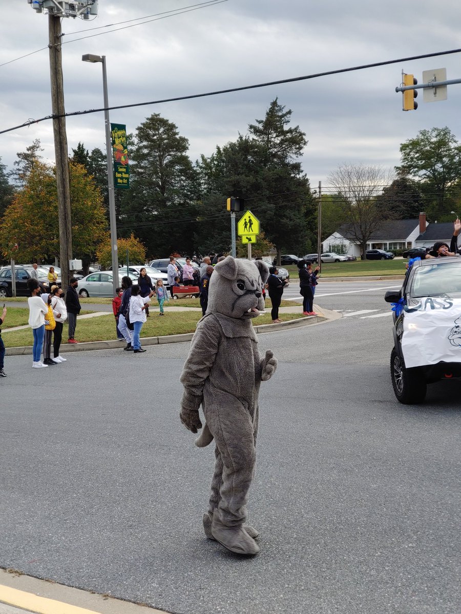 gobowiebulldogs's tweet photo. Bulldogs Homecoming Day Parade https://t.co/5hFettr7JW