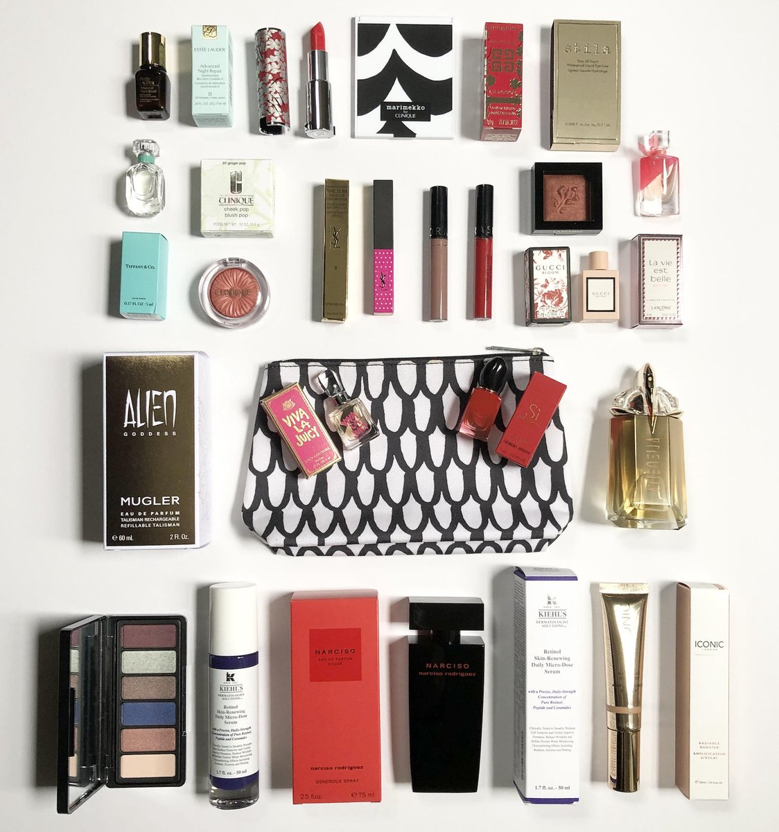 davelackie's tweet photo. Let’s get the beauty party started! Here’s our #bbawards2021 Beauty’s Best Awards Twitter Grand Prize! We’re drawing a winning name in 2 hours! To enter, follow @davelackie &amp; @cosmeticsmag &amp; RT Good luck to everyone! #spon https://t.co/SnWIuvEEQ5