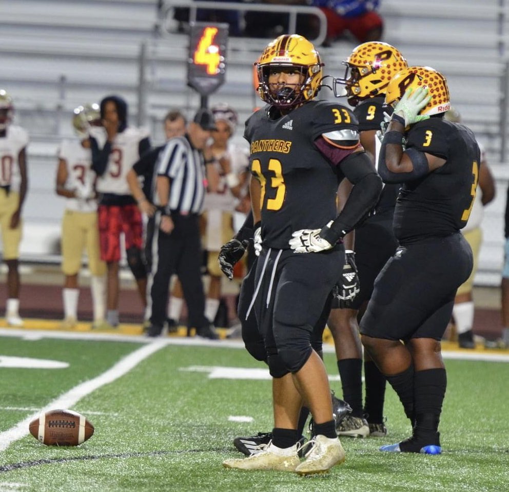 JamariStone13's tweet photo. #JustGoogleMeBro
Perry Panthers 7-1
@Mansell247 @GAEliteClassic @LegitRare @PlayBookAthlete @BigFaceSportss @ROUTEInc @LUFBRecruiting @LibertyFootball @VandyFootball @ClemsonFB @GATALifestyle @Vol_Football @MercerFootball @PHS_Football1 @CoachSmith_PHS @RecruitGeorgia https://t.co/xZVSQZCd7g