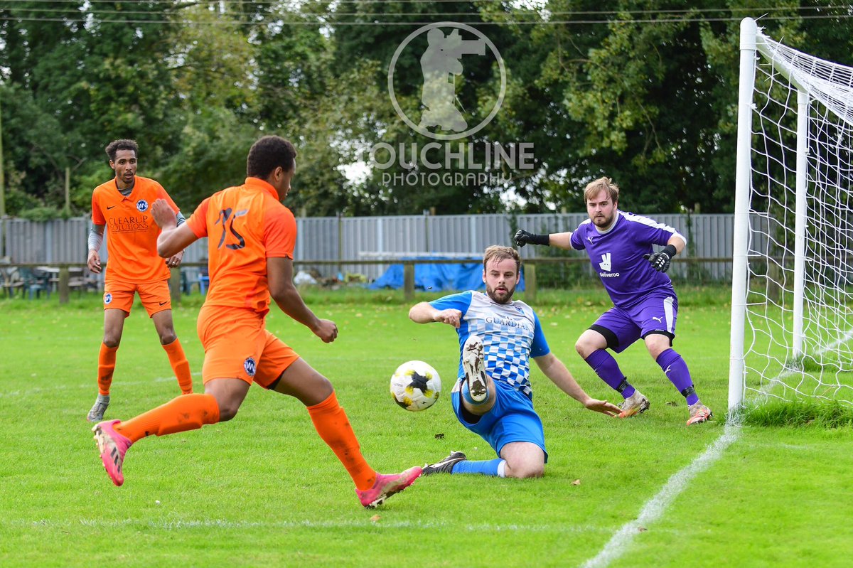 TouchlinePhotography tweet media