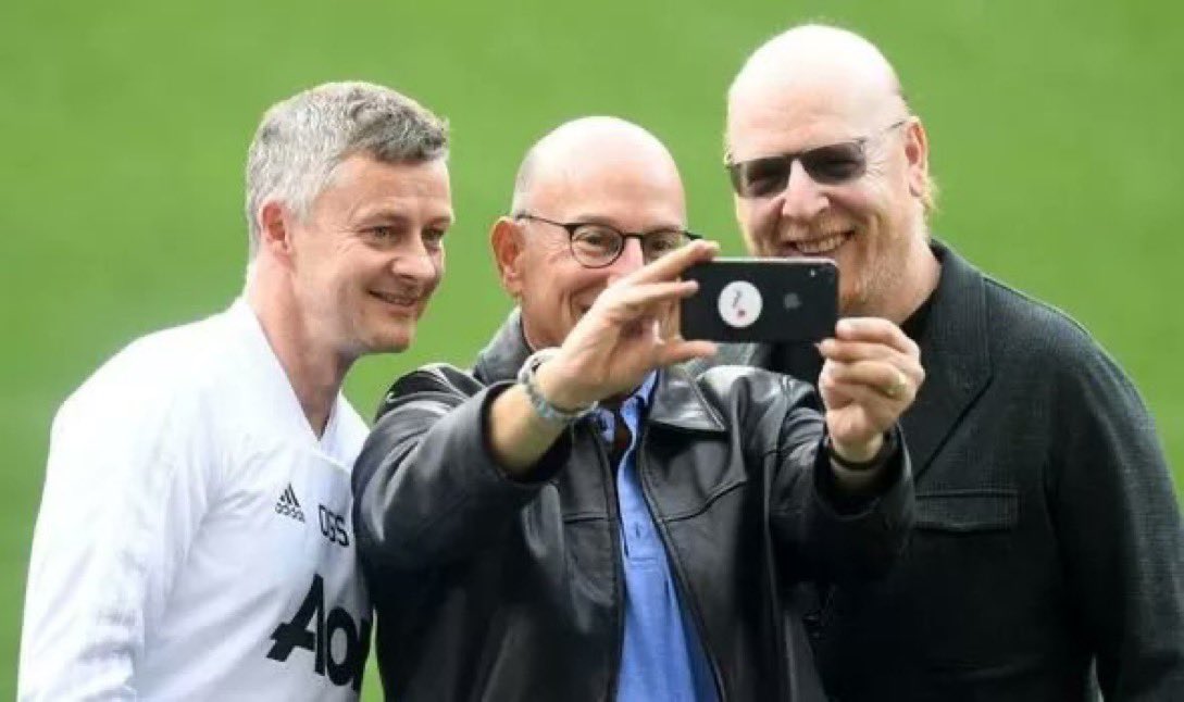 ayubreds's tweet photo. Ole and Glazers out mother’s fuckers, https://t.co/xCMU679cZV