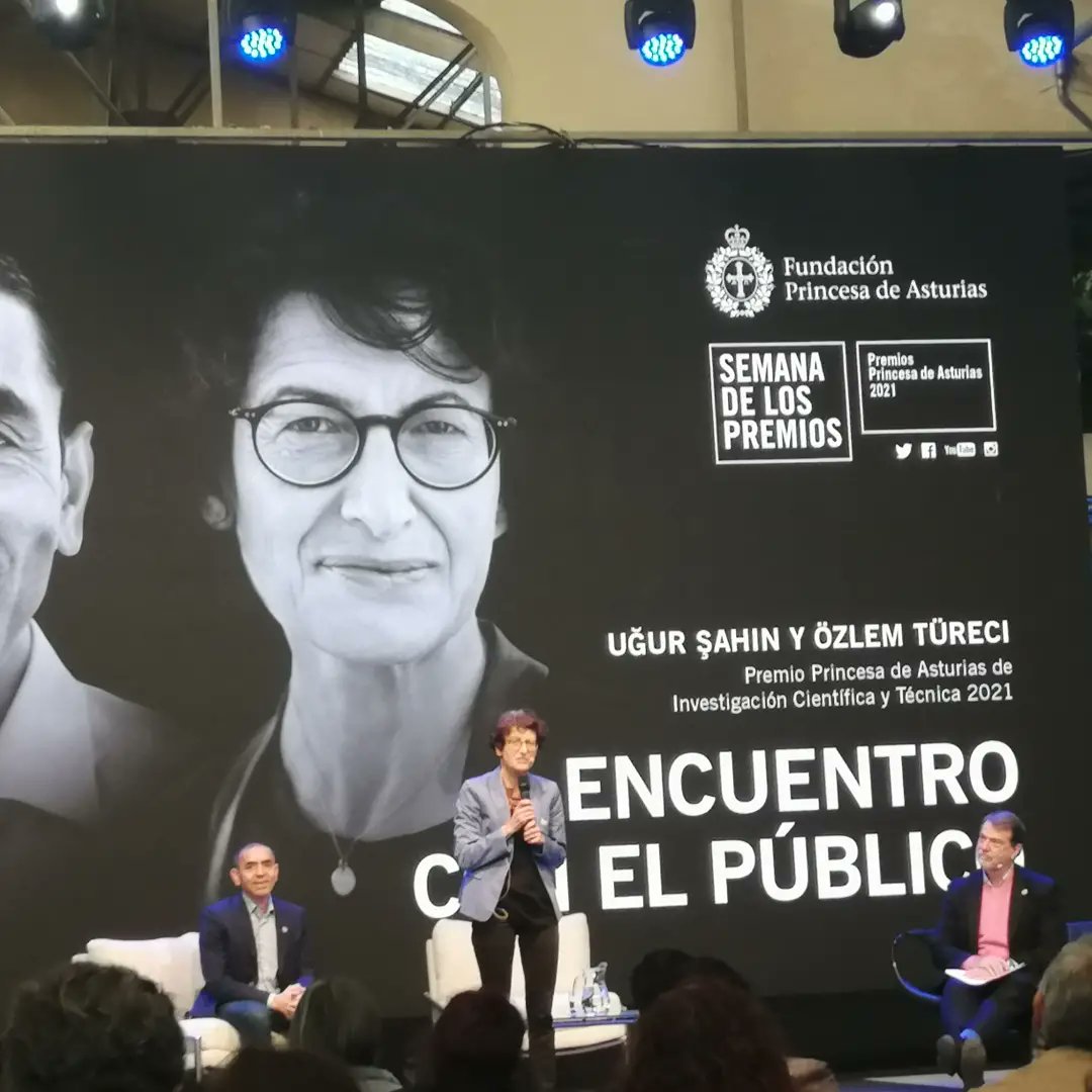 OlayinaBio's tweet photo. A great pleasure to meet #Sahin and #Tureci in #oviedo, a humble couple who saved millions of lives with the @BioNTech_Group vaccine. #rnam technology, being studied against cancer, applied to fight #COVID19, ➕ passion and hard work. Great #inspiration for scientists and society https://t.co/FK2hcJvw63