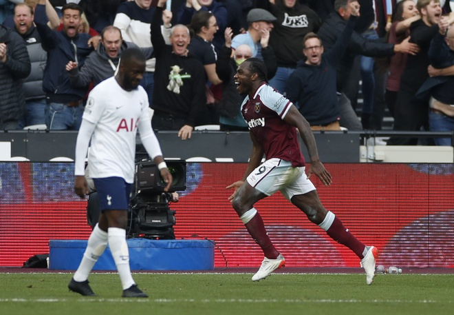 JackDinius's tweet photo. Tottenham lost 0-1 to West Ham
Harry Kane and his teammates were disappointed with a lackluster performance against West Ham in the 9th round of the Premier League on the evening of October 24.
#PremierLeagueFOXSports https://t.co/MEMgAmpd6e