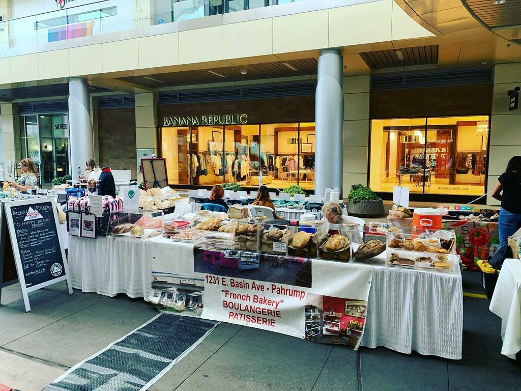 OHappyBread's tweet photo. #lasvegasfarmersmarketllc #lasvegas #frenchbakery #pahrump #bread #fresh https://t.co/fW9J8xutN7 https://t.co/3tjJ689FPU