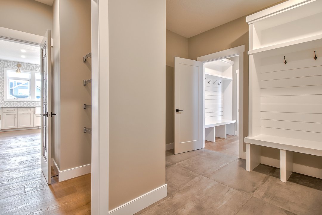 MhTimber's tweet photo. What's better then I set of lockers? TWO sets of lockers of course! 😀 #medhat #yxh #custombuilt #custombuild #homedesign https://t.co/slpcUDyBU5