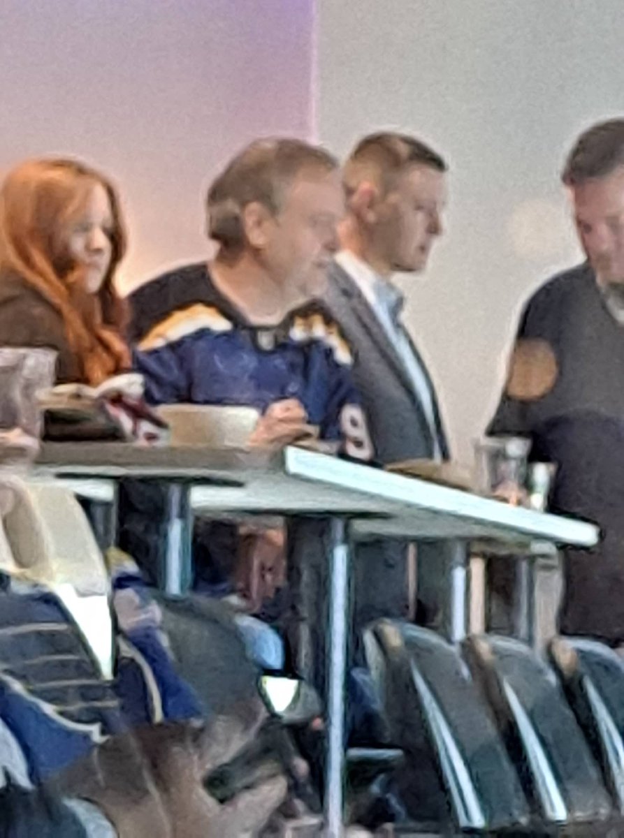 County Executive enjoying special access in the owner's box at the Blues game last night.  
Enterprise rules:  "Face coverings must be worn by all fans over the age of five."
City of St. Louis indoor mask mandate in effect.
#RulesForTheeNotForMe
