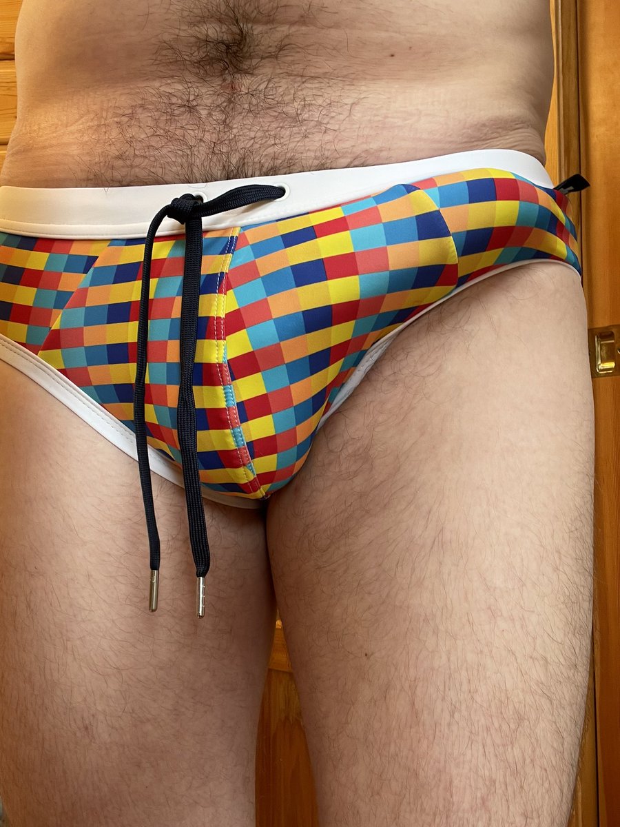BoyzJus's tweet photo. I think this speedo might be an issue if I get horny.
#seattlegay #gayseattle #gayburien #exhibitionistmen #bulge https://t.co/DY5ffcDcKB