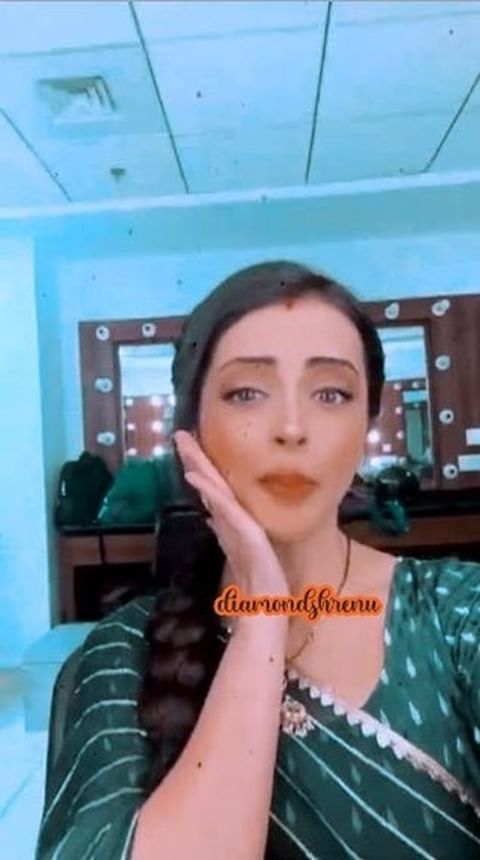 majesticshrenu's tweet photo. My honey ❤️ #shrenuparikh #zainimam #kunaljaisingh #avinashsachdev #akshaymhatre #varda #ashlok #rikara #shrezain #shreakshay #shravi #shrenal #gharekmandir #dilboleoberoi #ekbhramsarvagunsampanna #starplus #gendaagarwal #aasthagnihotri #poojamittal @shrenuparikh11 https://t.co/GefBbka72B