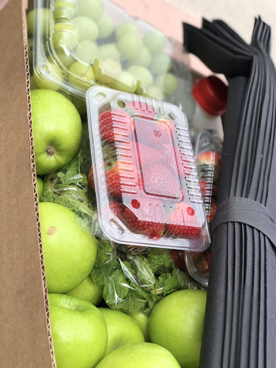 nutridot's tweet photo. Deliveries.
Asante sana wateja wangu kwa support yenu kubwa #strawberry #greengrapes #asali #greenapple #mintleaf #healthcare #nutridot https://t.co/JHn890wVXO
