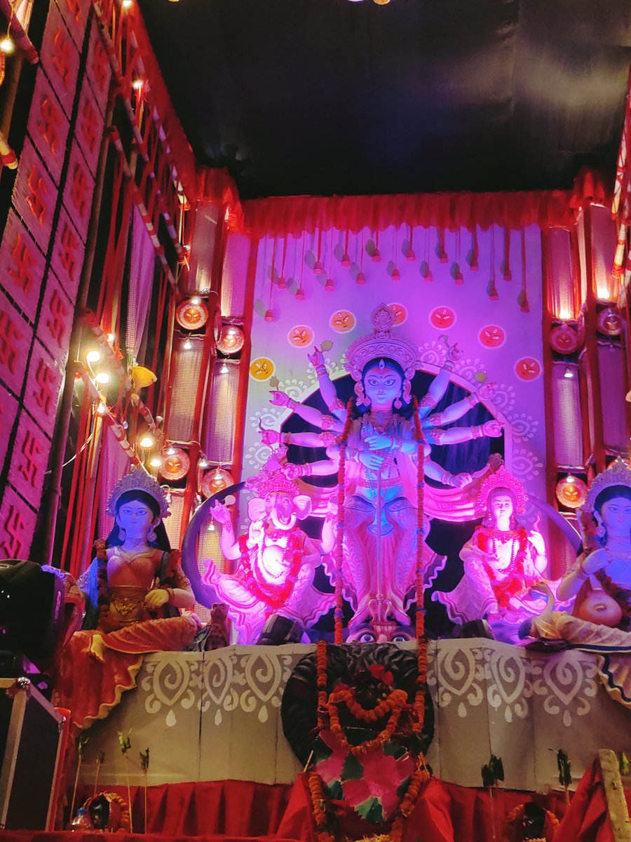 MrithikaC's tweet photo. #SaveBangladeshiHindus https://t.co/lDYvhVDmd1
