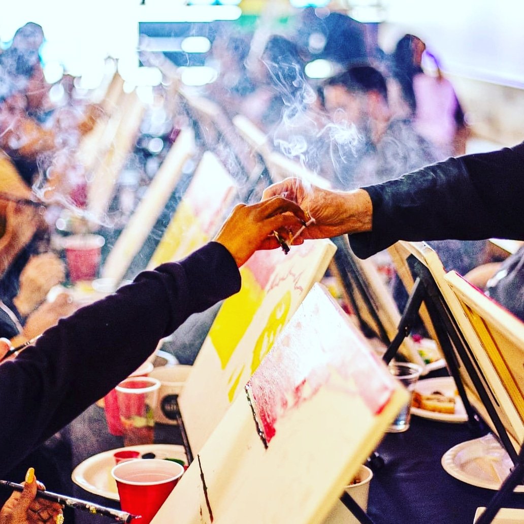 ZealEvents1's tweet photo. Looking for indoor events?  Come join me for puff and paint Nov. 13th tickets for event in my bio.. 

#puffpuffpass #cannabiscommunity #cannabis #weed #marijuana #stoner #weedporn #weedstagram #maryjane #hightimes #smokeweedeveryday #cannabisculture #thc #highlife https://t.co/P4ApocqG93