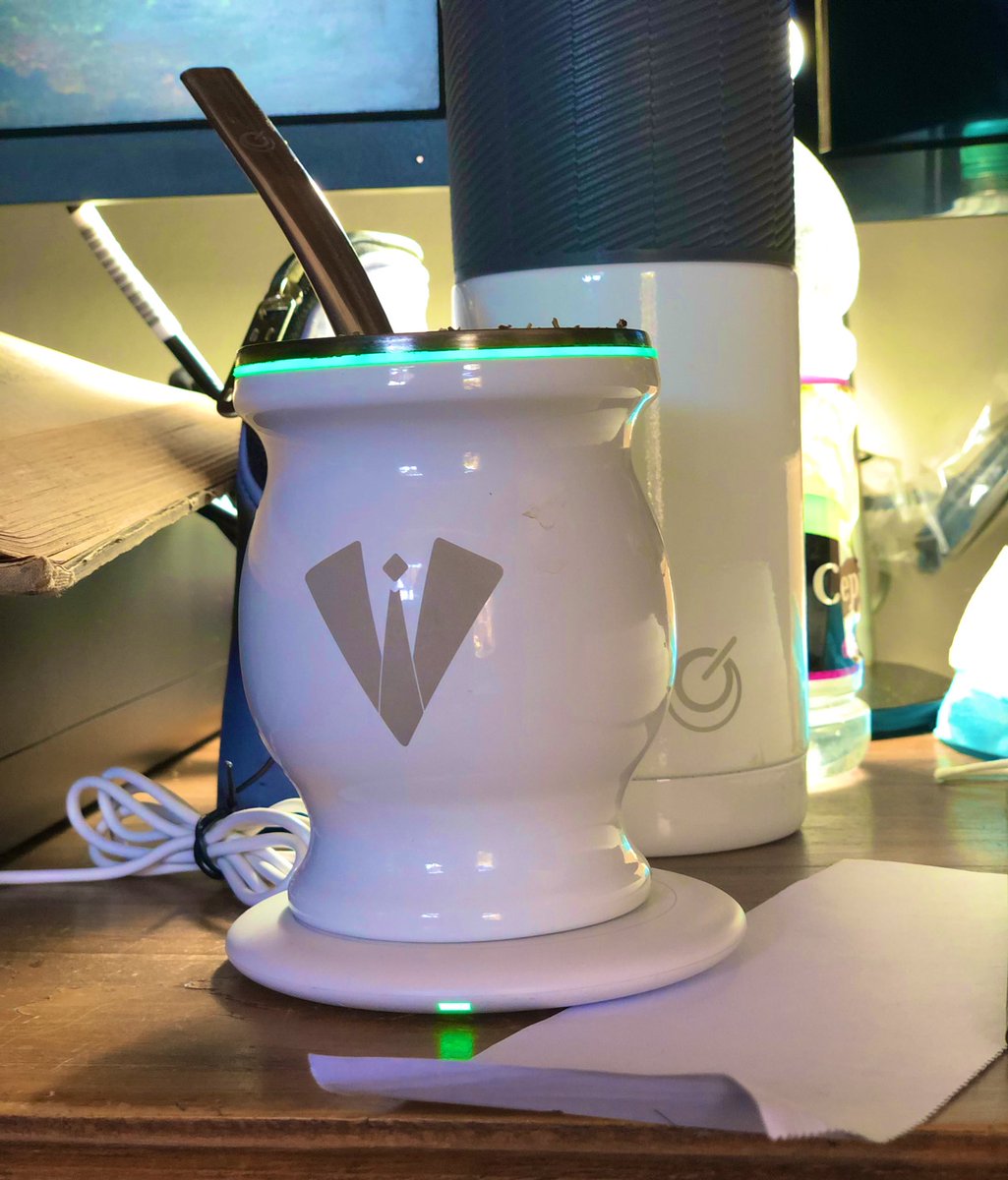 <a href="/mansantaleonel/">Leonel Matías</a> La ubicó bueno que me dejó la pandemia, el <a href="/MateElectrico/">Mate Eléctrico</a> (gracias por darme pie también al chivo de <a href="/blogdelderecho/">Palabras del Derecho</a> 😜)