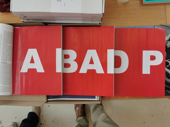 Cmontsoreau's tweet image. A BAD PLACE de Art &amp;amp; Language, publiée dans le magazine Art Press, et présentée cette année à Art Basel et à l&apos;Hôtel des Invalides.

#abadplace #artbasel #museedelarmee #montsoreau 
#artpress