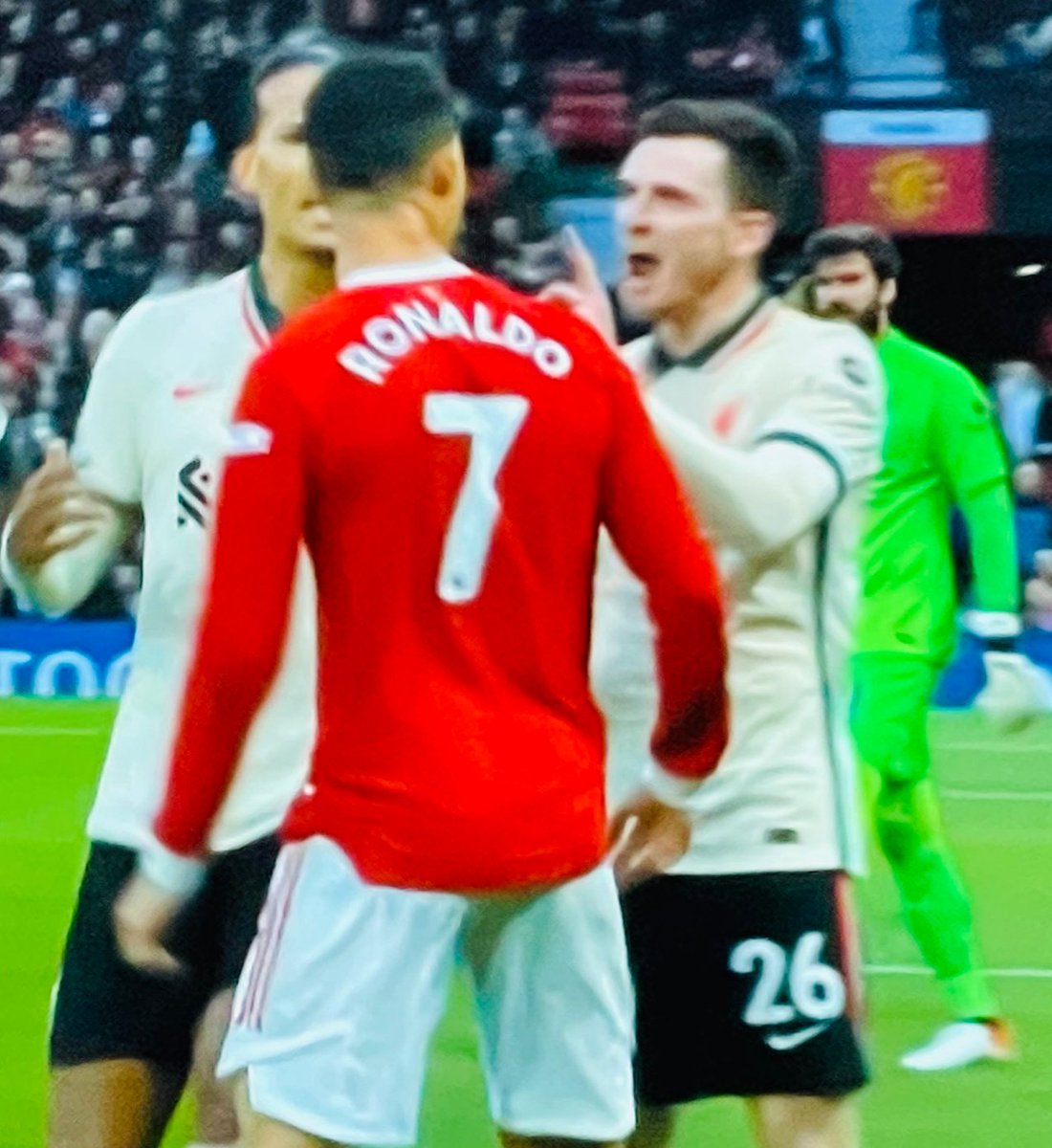 roger bennett tweet media