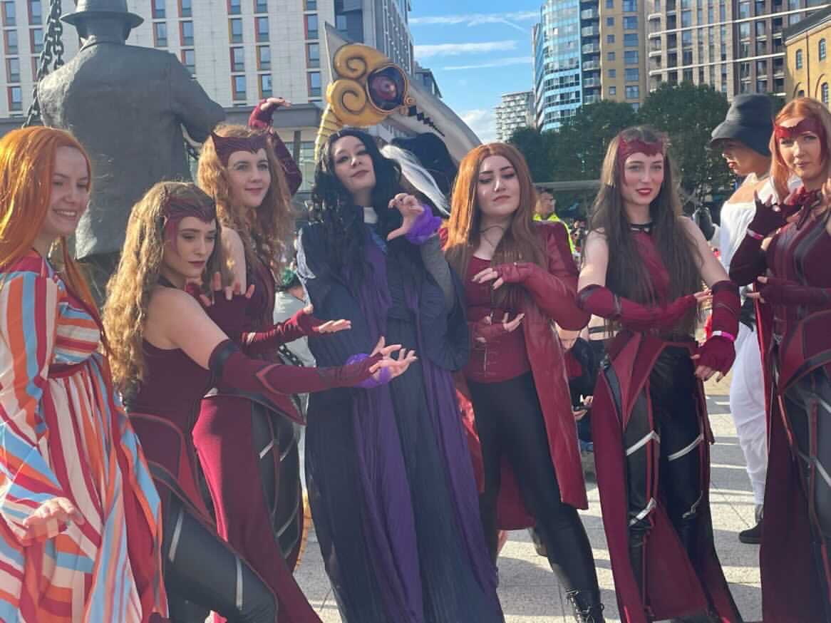 lily_prus's tweet photo. Made so many new friends! Thank you @MCMComicCon https://t.co/1i0o8kYgnB