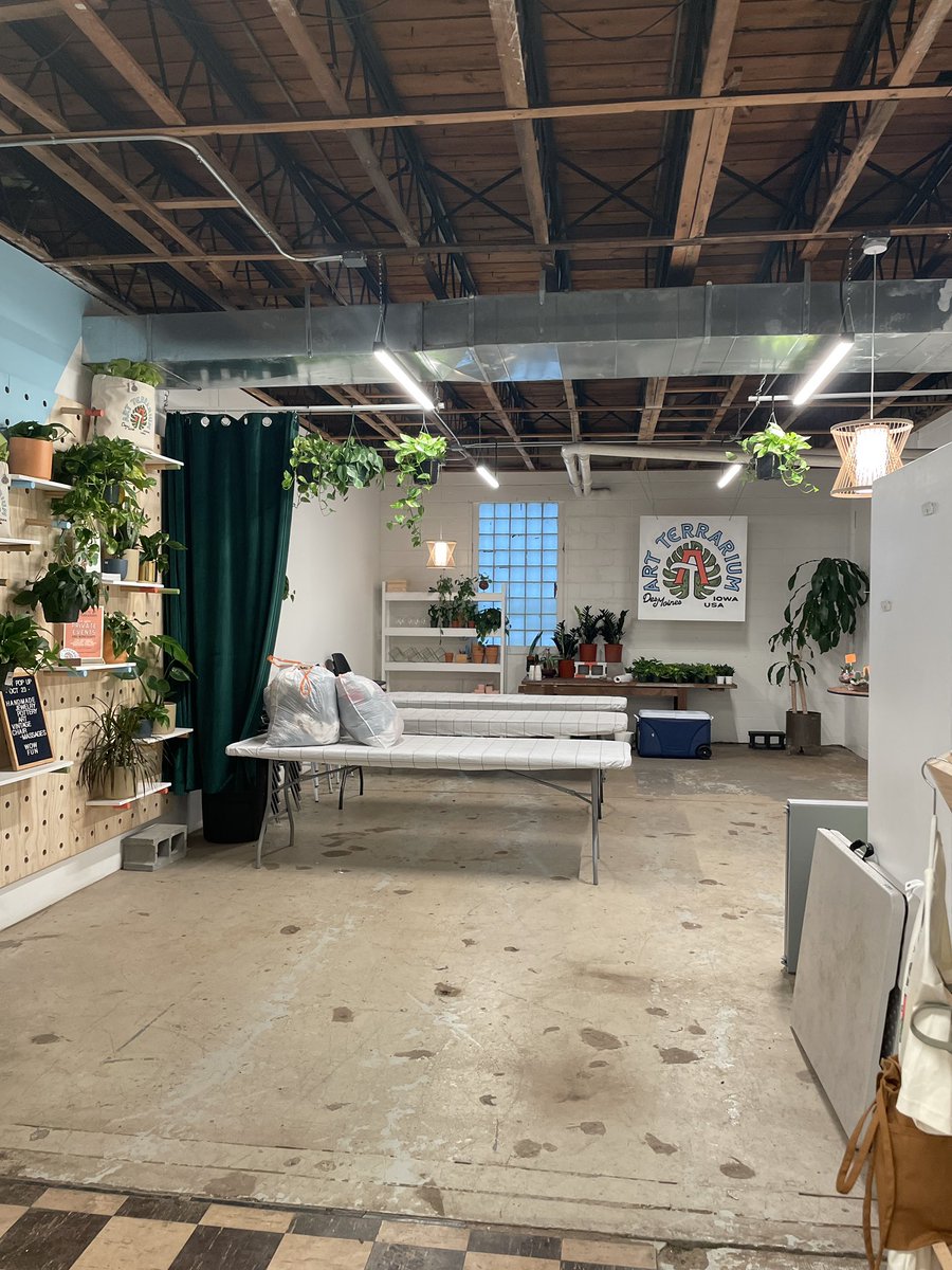 egma_dsm's tweet photo. The winter supply drive has been moved inside on account of the rain. Bring donations straight to the Art Terrarium event space 🌿 https://t.co/0f3xEg0ed8