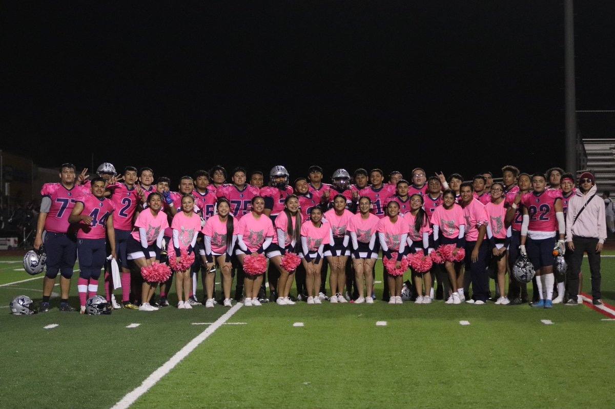 mtviewcheer's tweet photo. Pictures from last Friday’s game against Riverside! Got to cheer our boys on at our own home. Also pinked out the pack in honor for breast cancer fighters or survivors!
#pinkout #pinkoutthepack https://t.co/I6ftUNR6cl