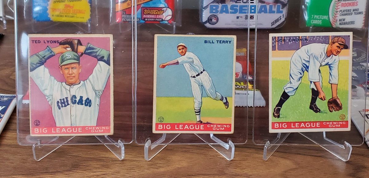 BarnstormerCard's tweet photo. Happy Sunday to You All!!!!
Yesterday's mail brought three more 1933 Goudey's home for my Hall of Fame PC....Bill Terry, Ted Lyons. And Joe Cronin. That leaves just 16 Goudey left to track down and 49 overall. It felt like I was in the low 50s for quite a while....#EnjoyTheChase https://t.co/VrL05u8a9S