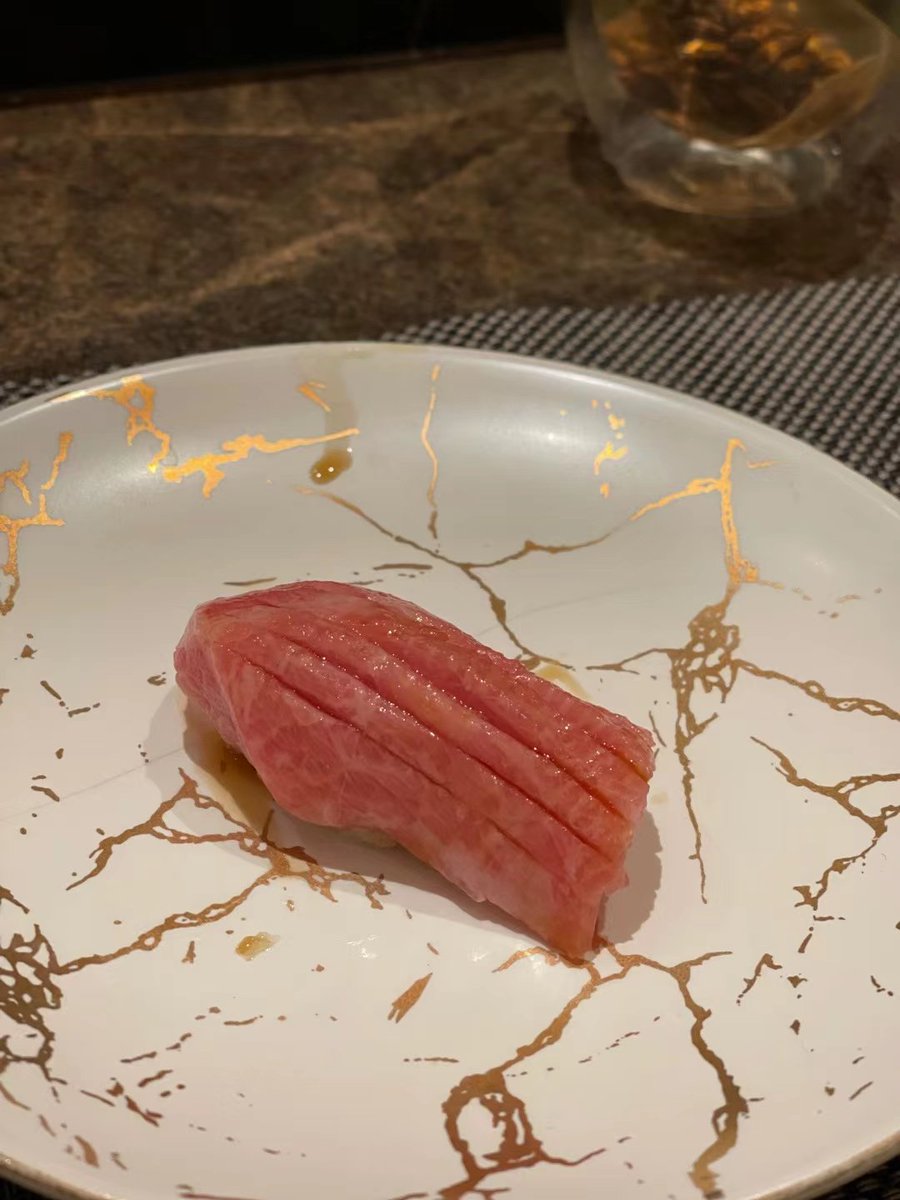 DierdreHackson's tweet photo. 都系输左俾食欲🍣🍨 https://t.co/YjuF4pYiXP