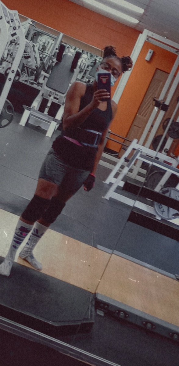 amethystthedj's tweet photo. Sunday Gainz ๐ช๐พ ๐
#girlswholift #fitnessgirl #gymgirls #fitness #squats #dmvfit #gymlife https://t.co/o6QyTudBFf
