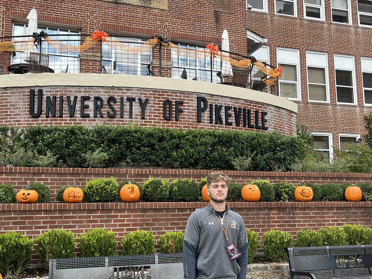 JakeHarmeyer's tweet photo. Thank you @CoachFipps @CoachMikeHarris @UPIKEFOOTBALL for the invite.  Everything about the program was exciting to see.  Hope to come down again https://t.co/Fn215QpqAK