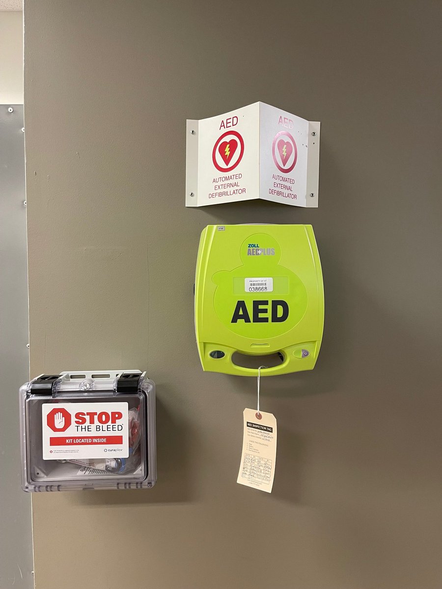 SFCollegePD's tweet photo. As @SantaFeCollege strives to ensure your ability to maximize survival for a traumatic injury, stop-the-bleed kits have been added in buildings on the NW campus as well as all of the SF satellite campuses in Alachua &amp; Bradford counties! Find them next to all AEDs.  #SafeSaints https://t.co/COF4sOY2cQ