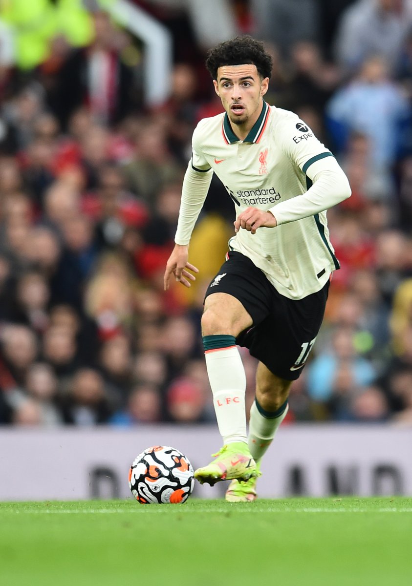 LFC's tweet photo. 55' - Jones slides a clever through ball into Jota, who is brought down by Maguire right on the edge of the box. 

[0-5] 

#MUNLIV https://t.co/l11mDAhZC3