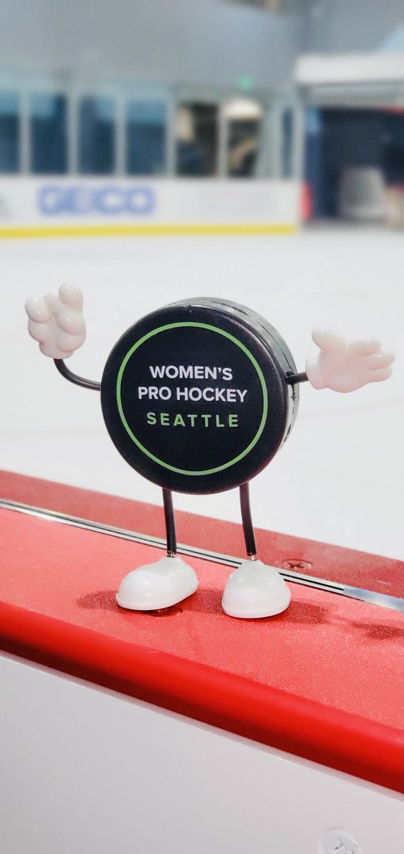 WPHSeattle's tweet photo. Biscuit: An amazing evening last night watching the @SeattleKraken home opener‼️ Up early today to watch & cheer in some girl’s hockey at the @KrakenIceplex! Go @WWFHA! Go @SnoKingHockey! #girlshockey #womensprohockeyseattle #futuredraftpicks https://t.co/W8lN6yacZn