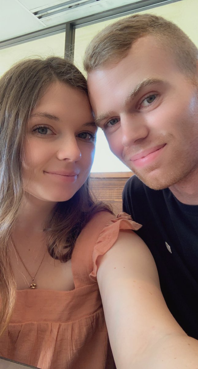 brookieccookie_'s tweet photo. Happiest of birthdays to my best friend 💕 https://t.co/HNfWS3yMco