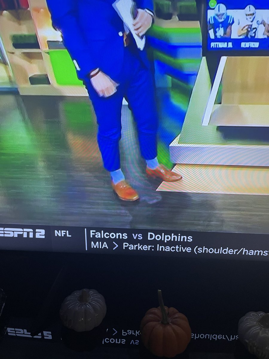 therealcryptdoe's tweet photo. @FieldYates 👀 I’m taking advice from this man!! 😂 https://t.co/PZS1BkfENO