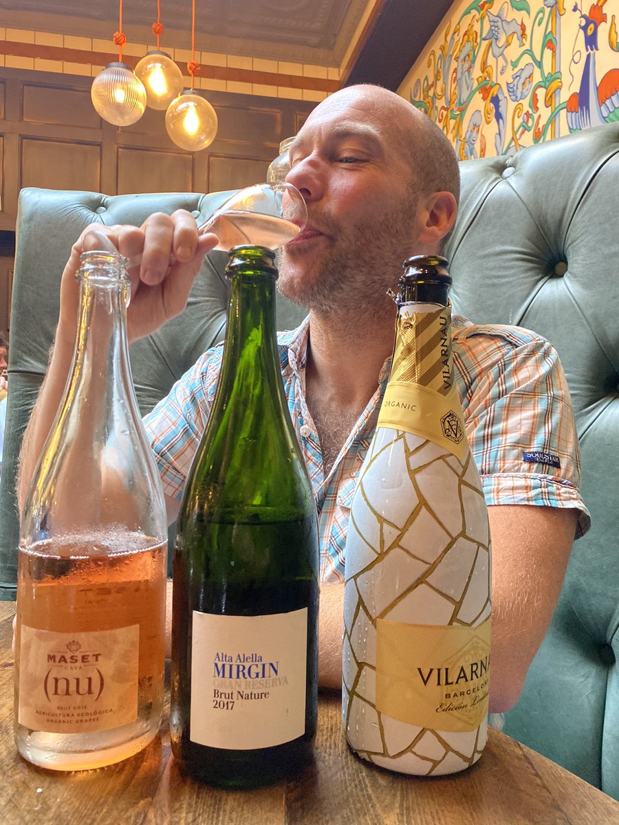 TVsAndyClarke's tweet photo. Celebrating the end of Cava Discovery Week with a Spanish Sunday roast at @bar44bristol. Sensational croquetas paired with delicious Cava. And, oh my!.. Have you tried their chorizo Yorkshire pudding?!!!  #cavaweek #cava #bar44 #tapas #sundayroast #ad https://t.co/v64owx0gmw
