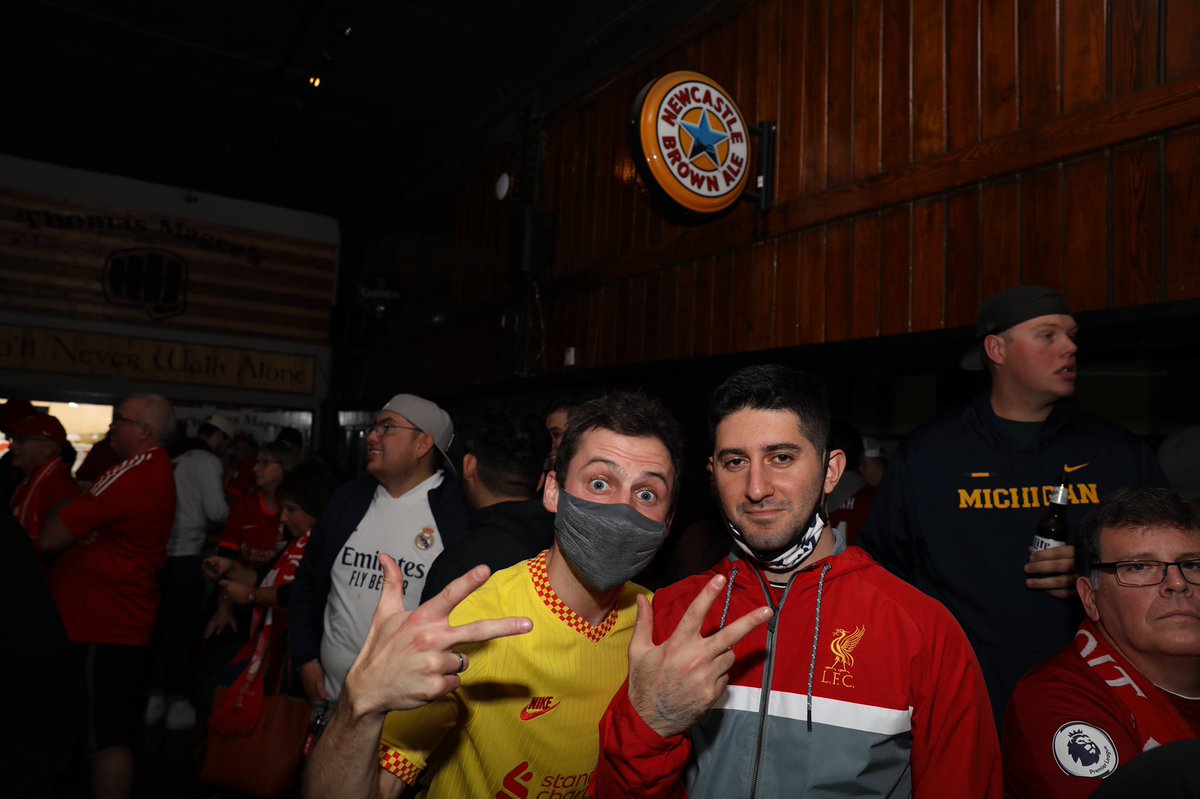 absolute chaos here at the half, and we’re LIVING for it!! UP THE REDS!!!! #LIVMUN #LFC #YNWA #olscdetroit #detroitolsc #MyPLMorning