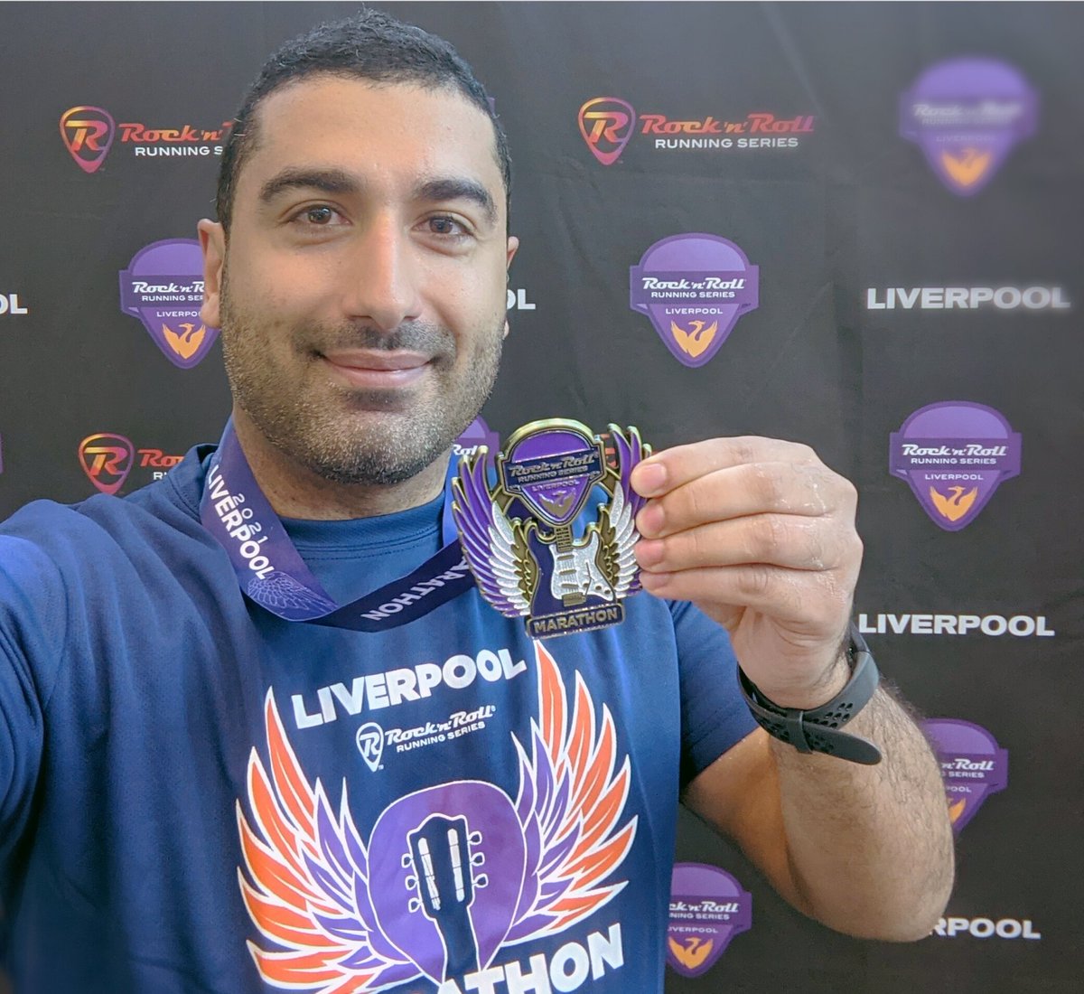 DrStrangetwit's tweet image. It's safe to say in life,we are #alwayslearning
2 valuable lessons for me after running the @RnRLiverpool marathon
- Sushi and Sake the night before is NOT optimum nutrition prep
- Stripes do not make you necessarily go faster
Thanks so much to all the volunteers at
#RNRLiverpool