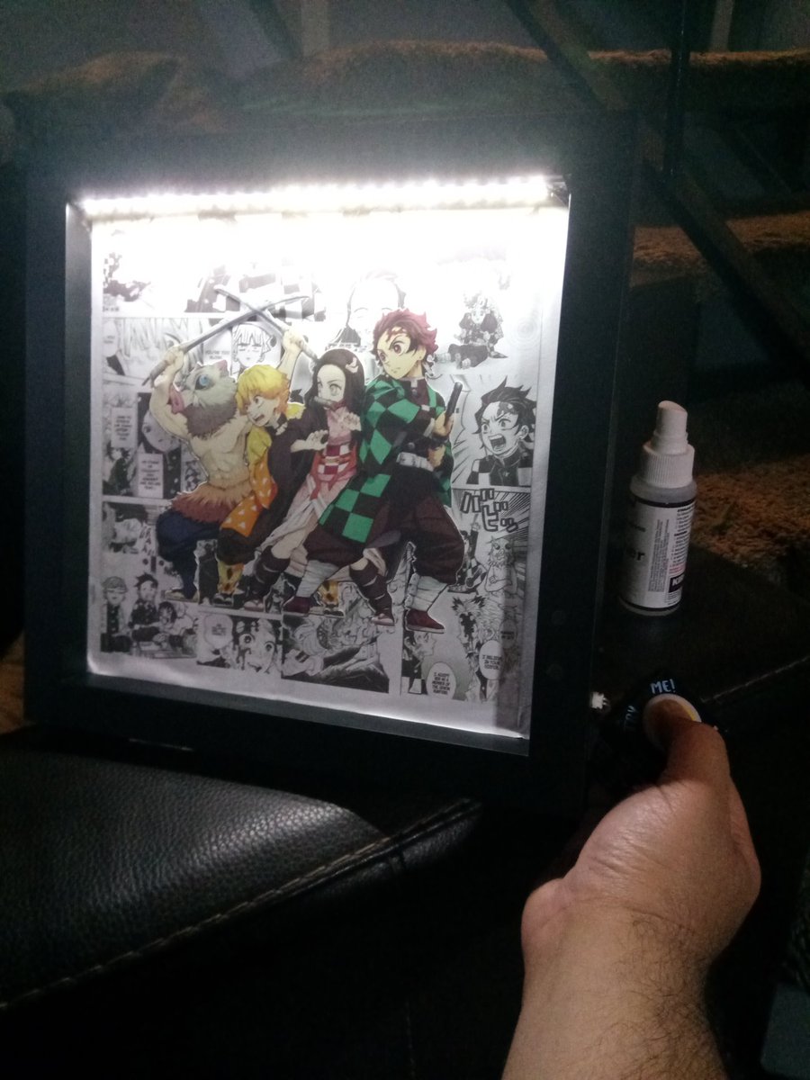 SecretminiB's tweet image. Found a neat little LED frame and started experimenting with it😅 Still a work in progress but pretty cool none the less :3