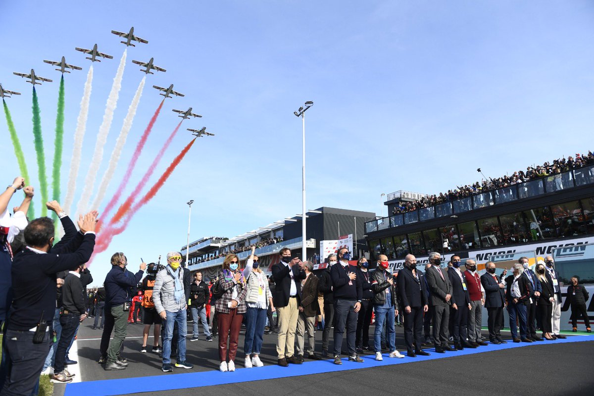 circuitomisano's tweet photo. Che storia di giornata! 66.448 spettatori nel weekend, sold out la domenica. Grazie ๐๐ฎ๐น
News completa online sul sito ๐ https://t.co/yYI147qc4m
#EmiliaRomangaGP #madeinitalygp #rideoncolors https://t.co/iccn8wcQNZ