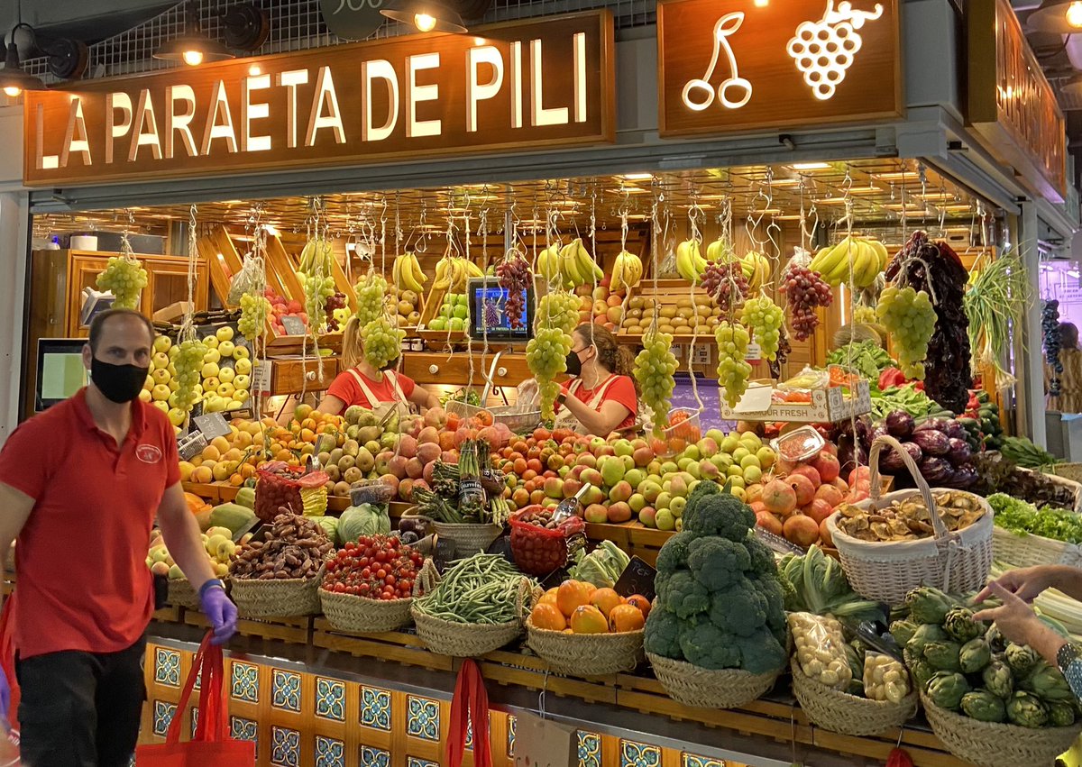 <a href="/Monprimeur/">Monprimeur</a> est européen et il a beaucoup de talent pour susciter l’envie au consommateur ! Mercado de Alicante 🇪🇸 ! Rappelons que c’est l’année internationale des <a href="/FruitsLegumesFR/">Les Fruits et Légumes Frais</a> #IYFV2021