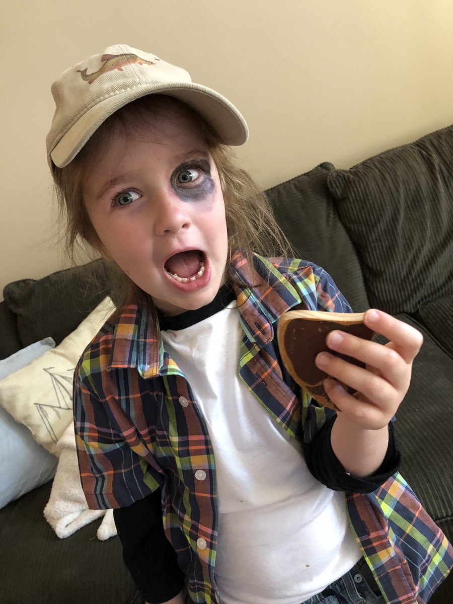 ecallaway9's tweet photo. Happy Halloween, @PatrickRenna @_squintz #tomguiry 

With love, a 4 year old who LOVES The Sandlot https://t.co/Y96APmeSaB