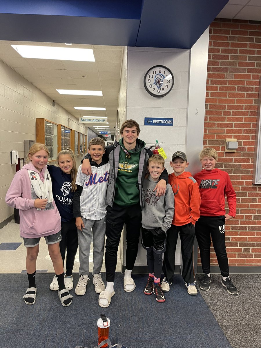 StephanieSumpti's tweet photo. You never know when younger eyes are watching…. @isaac_sumption played in Madison over the weekend for Presentation College might not have won the games but he did get some new fans from there. #pcsaints #alwayscanbearolemodel https://t.co/lCsejHr4kb