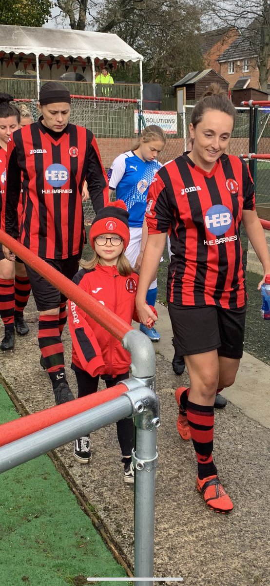 ChrisMilly83's tweet photo. @DronfieldTownFC @DTLFC_Official  Not the result we were looking for  today but the ladies worked their socks off. They’ve done the club proud in the FA cup this season 👏👏. Thanks to @rmburns15 for walking out with Marnie UTT 🔴⚫️ https://t.co/KJ2ATwjBED