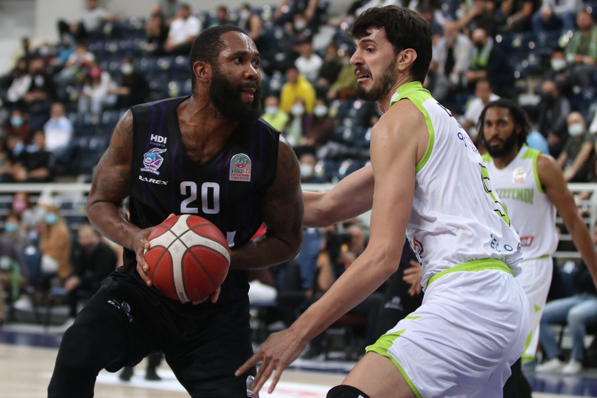 🏀 ING Basketbol Süper Ligi'nin 5. haftasında <a href="/merkezefendigsk/">Yukatel Merkezefendi Belediyesi</a>, konuk ettiği <a href="/AfyonbelediyeSK/">Afyon Belediye Basketbol</a>'yi 87-79 mağlup etmeyi başardı.

⭐️ Adam Smith 15, Rihards Lomazs 13, Emircan Koşut 11, Hakan Yapar 11

⭐️ Donatas Tarolis 19, Eric Buckner 18, TJ Campbell 18, Shannon Shorter 12