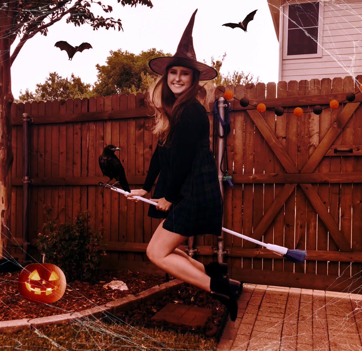 It’s time for the wholesome Halloween charity stream! 

Come hang out &amp; help raise money for the kiddos! 🎃

twitch.tv/misskyliee