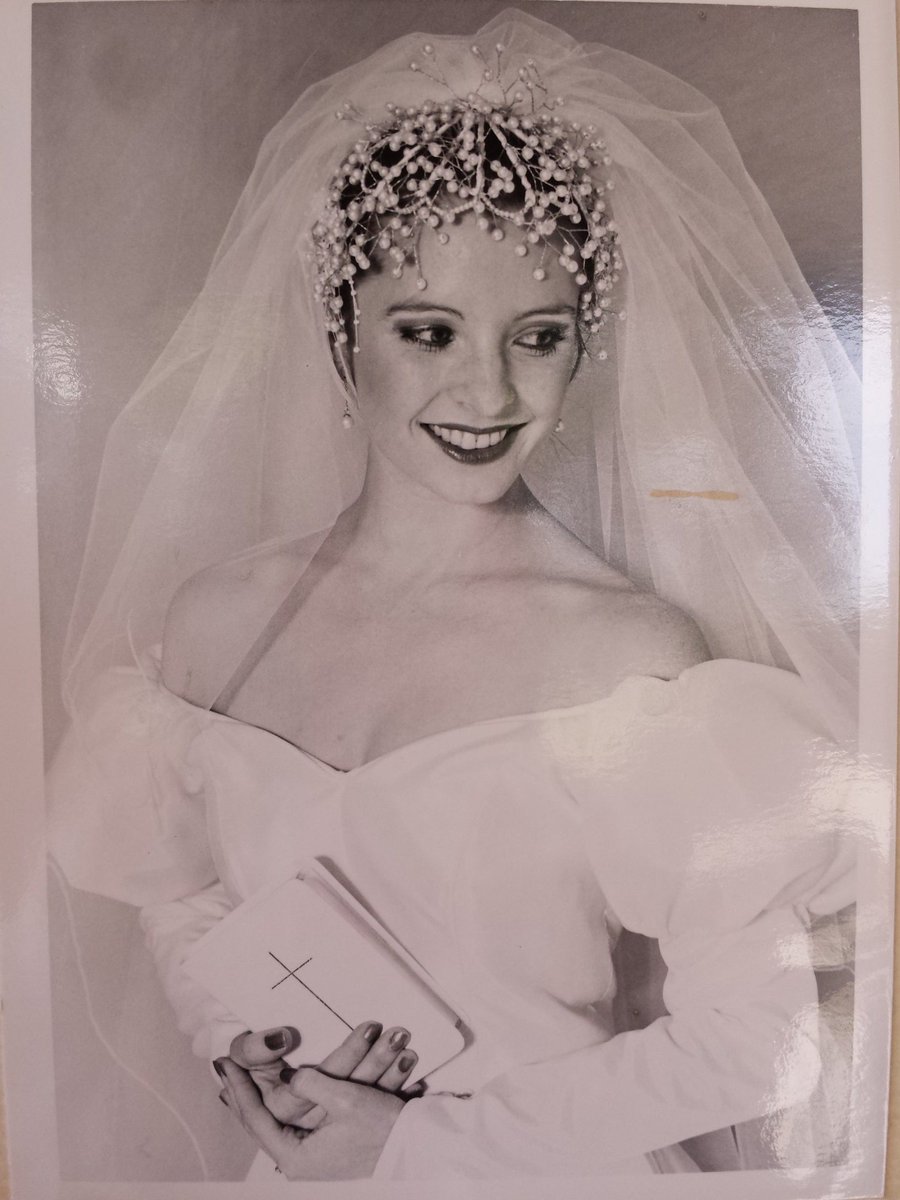 taft_jenny's tweet photo. 40 years, today. #LoveStory https://t.co/BRKQ7Woy4h
