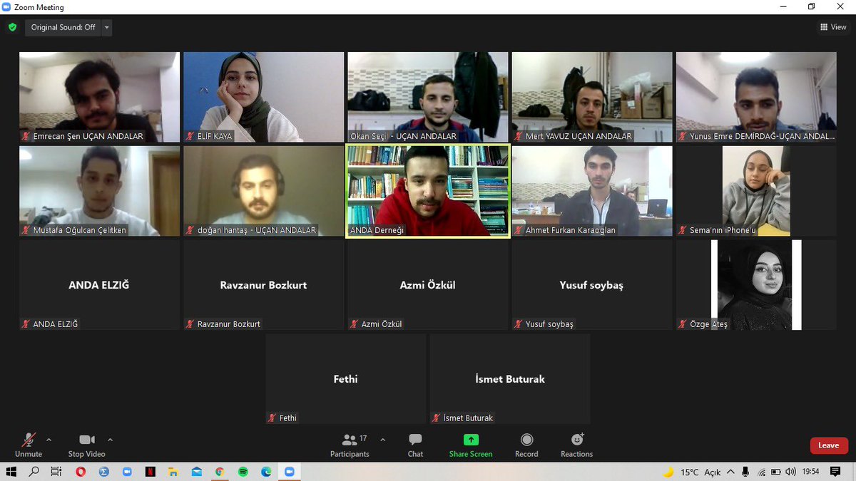 ✈️✈️ TEKNOFEST2021 ‘de 

Sürü İHA kategorisinde finale kalıp 3. olarak bizleri gururlandıran <a href="/UcanAndalar/">UÇAN ANDALAR</a> sürü İHA takımımız bugün Genç Anda ekibimizle bir araya geldi. 

Teknofest’e giden yolu ve başarı öykülerini keyifle dinledik. 

Şimdi daha ileri 💪