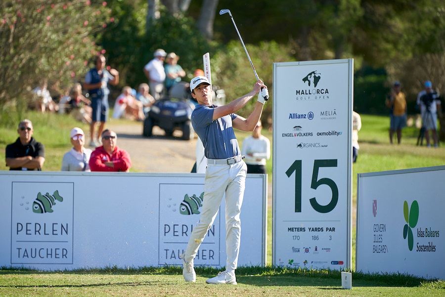 Tengolf's tweet photo. 💥🏌️‍♂️Anglés, un tipo al que merece la pena seguir esperando. Declaraciones de @pepangles tras finalizar en segunda posición en el @MallorcaGOpen ⛳️ VÍDEO📹👉 https://t.co/vSu4uQQHmP https://t.co/kk4lZ9agMD