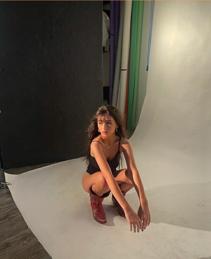 ⠀
⠀⠀⠀⠀⠀⠀ℐnstαgrαm post .ᐟ.ᐟ
 ⠀⠀⠀⠀⠀𓂃 𝆯 𝗆͟𝗂͟𝗌͟𝗍͟𝗒͟𝖽͟𝖺͟𝗐͟𝗇:
⠀⠀⠀⠀    ៸៸ hello girlies 🤪🤪 ៸៸
⠀