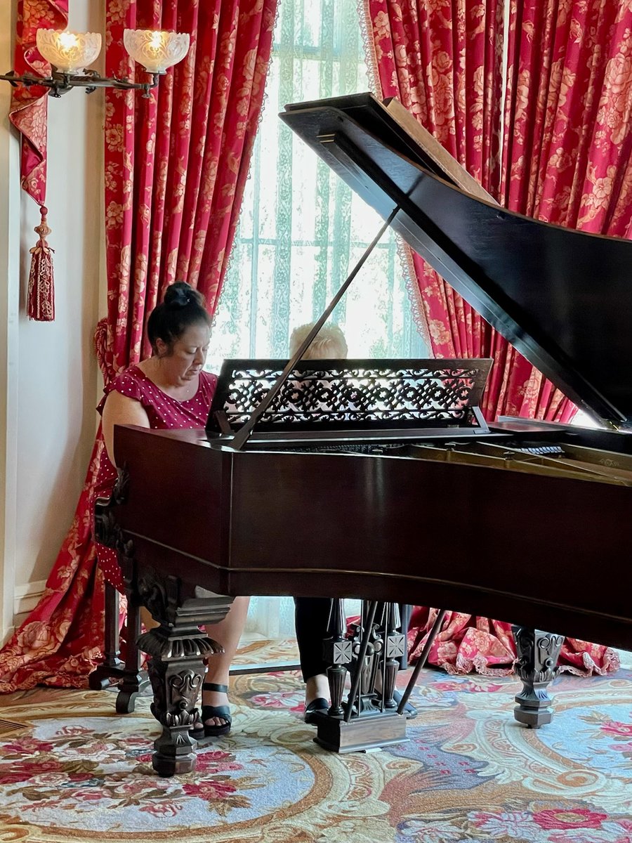 southernglamper's tweet photo. Explore has never been more grand. I had a chance to play a little chopsticks while touring a home in Natchez recently, and our friend Bryan captured this moment perfectly. #natchez #rvlife #stantonhall #grandoletime https://t.co/wHUZ2o3WoM